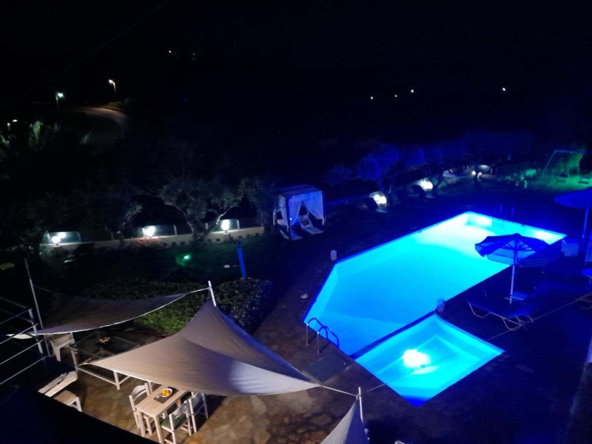 Asimina Apartment อิสตรอน ภายนอก รูปภาพ
